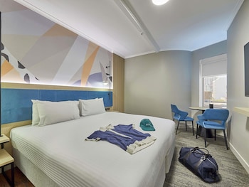 Premium Room, 1 King Bed
