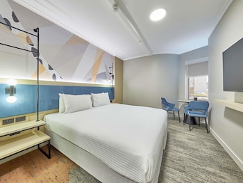 Premium Room, 1 King Bed