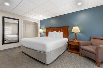 Suite, 2 Bedrooms, Non Smoking, Refrigerator