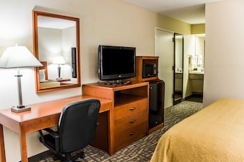 Standard Room, 2 Queen Beds, Non Smoking
