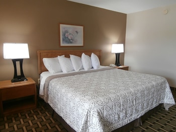 Deluxe Room, 1 King Bed, Non Smoking