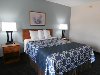 Deluxe Room, 1 Queen Bed, Accessible, Non Smoking