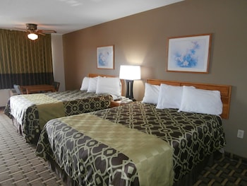 Deluxe Room, 2 Queen Beds, Smoking