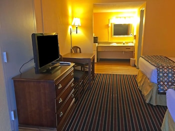 Room, 2 Queen Beds, Smoking