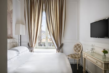 Deluxe Room, 1 Double Bed, Lake View