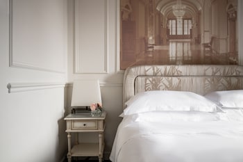 Deluxe Room, 1 Double Bed, Lake View