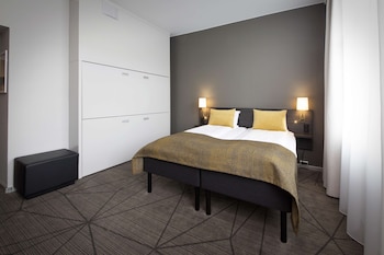 Family Room (Standard)