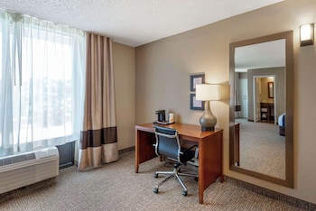 Standard Room, 1 King Bed, Non Smoking