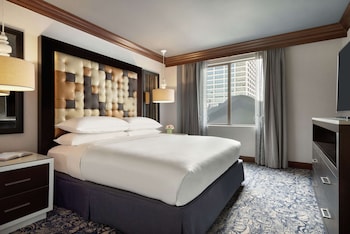 Room, 1 King Bed (Hearing)