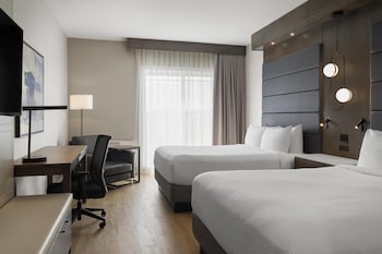 Executive Room, 2 Queen Beds, Non Smoking, Patio
