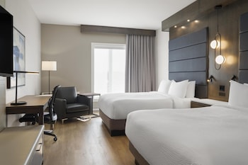Executive Room, 2 Queen Beds, Non Smoking, Refrigerator & Microwave