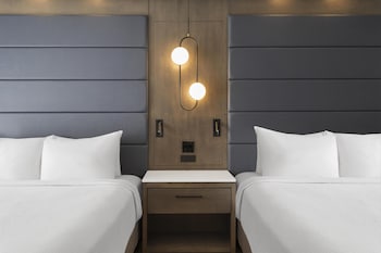 Executive Room, 2 Queen Beds, Non Smoking, Refrigerator & Microwave