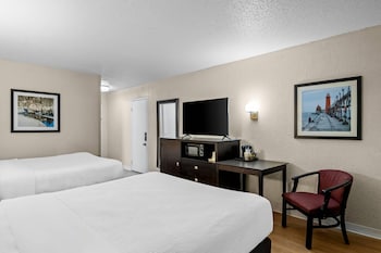 Room, 2 Queen Beds, Non Smoking