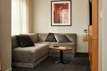Room, 2 Queen Beds (Mobility/Hearing Accessible, Tub)