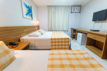 Quarto Triplo Casal