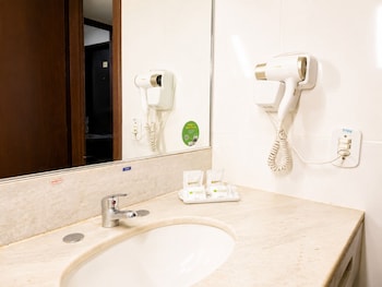 Quarto Triplo Casal