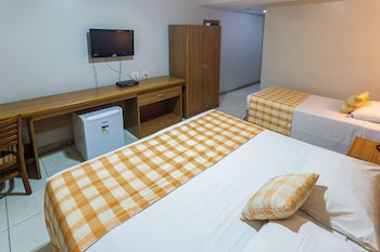 Quarto Triplo Casal