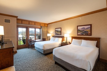 Premium Room, 2 Queen Beds, Lake View