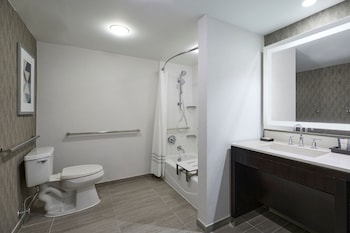 Suite, 1 King Bed with Sofa bed, Non Smoking