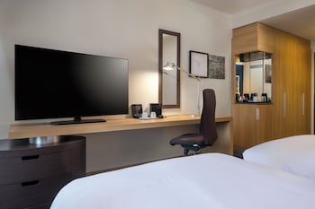 Twin Executive Room Rhine Wing City View