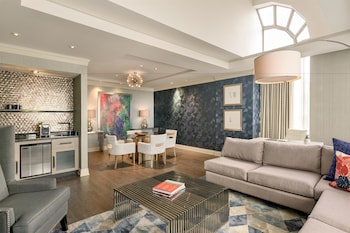 Suite, 2 Bedrooms, Non Smoking, Refrigerator (Penthouse)