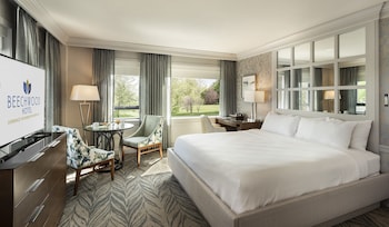 Standard Room, 1 King Bed
