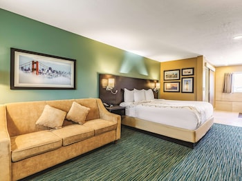 Deluxe Room, 1 King Bed, Non Smoking