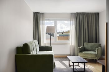 Superior Studio, 1 King Bed, Non Smoking (with Sofabed)
