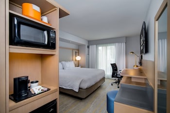 Studio Suite, 1 King Bed with Sofa bed