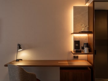 Premium Room, 1 King Bed