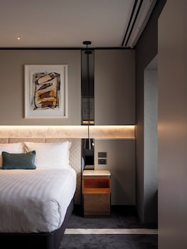 Premium Room, 1 King Bed