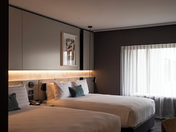 Premium Room, 1 King Bed