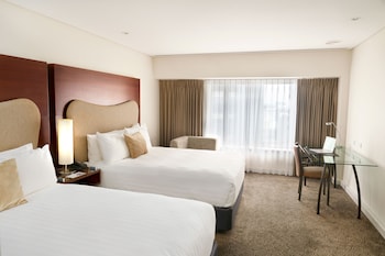 Standard Room, 2 Queen Beds (Bath Shower Combination)