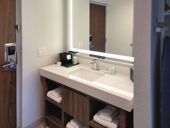 Room, 1 Queen Bed with Sofa bed, Accessible, Non Smoking (Mobility Accessible with Tub)