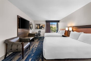 Deluxe Room, 2 Queen Beds, Non Smoking