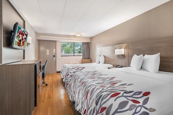 Deluxe Room, 2 Double Beds (Smoke Free)