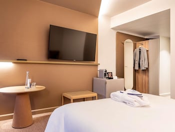 Executive Room, 1 Double Bed with Sofa bed
