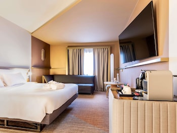 Executive Room, 1 Double Bed with Sofa bed