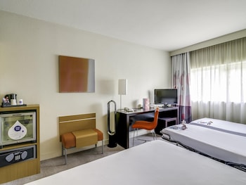 Family Room, Multiple Beds (Classic)
