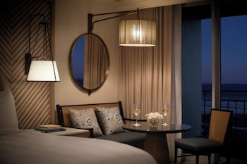 Club Room, 2 Queen Beds, Ocean View