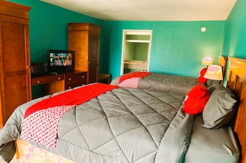 Room, 2 Queen Beds