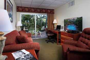 Suite, 2 Queen Beds, Non Smoking, Refrigerator & Microwave (Living Room)