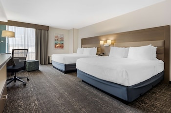 Standard Room, 2 Queen Beds, Mobility Accessible, Refrigerator & Microwave (Roll-In Shower)