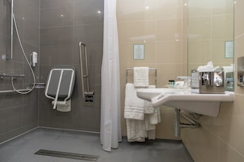 Standard Room, 1 King Bed, Accessible