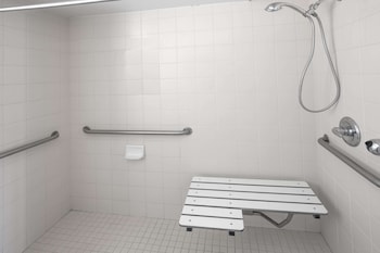 Room, 1 Queen Bed, Accessible, Non Smoking