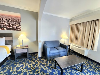 Standard Room, 1 King Bed