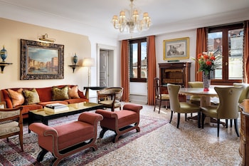 Serenissima Suite