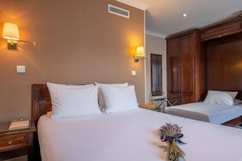 Family Quadruple Room, 2 Bedrooms, Non Smoking, Connecting Rooms