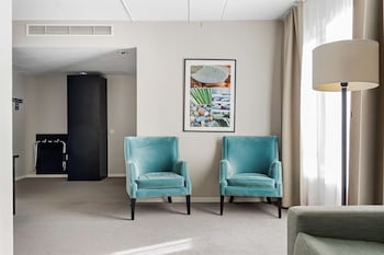 Family Room, 2 Twin Beds, Non Smoking (with Sofabed)