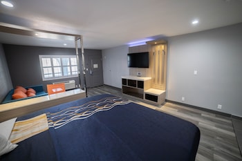 Deluxe Room, 1 King Bed, Non Smoking